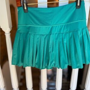 GOLD HINGE SMALL GREEN SKIRT
